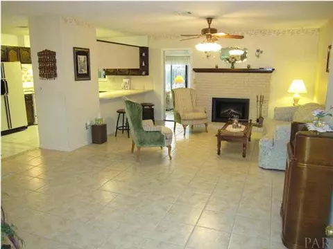5320 Casper Cir, Milton, FL 32570 photo 2