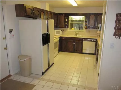 5320 Casper Cir, Milton, FL 32570 photo 7