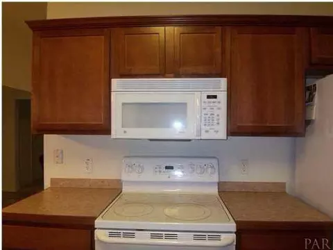 3222 Moss Pt Ln, Cantonment, FL 32533 photo 8