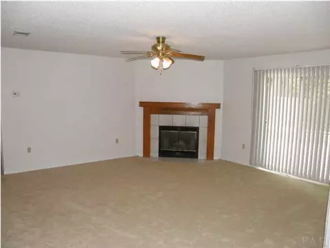 4840 Hamilton Bridge Rd, Pace, FL 32571 photo 2