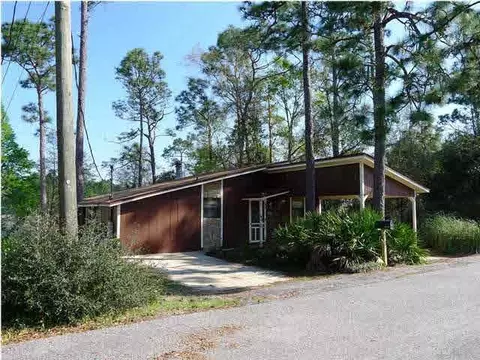 5628 Ruth Ct, Milton, FL 32583 photo 1