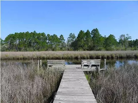 5628 Ruth Ct, Milton, FL 32583 photo 2