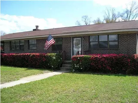 6521 Outer Dr, Milton, FL 32570 photo 1