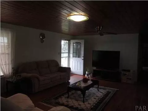 1071 Fleming Bridge Rd, Milton, FL 32570 photo 2