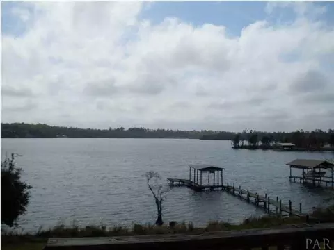 7760 Lakeside Dr, Milton, FL 32583 photo 4
