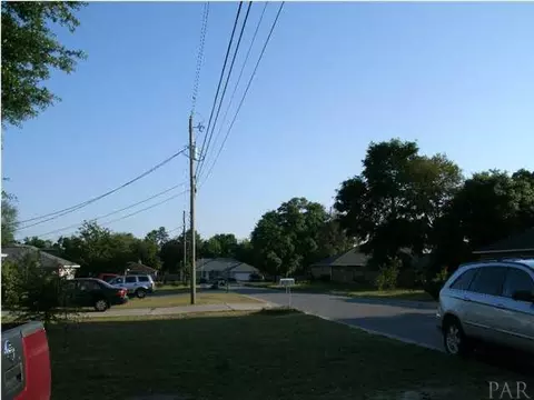 5942 Herlong Dr, Milton, FL 32570 photo 5