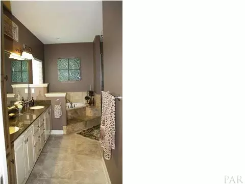 4243 Lancaster Gate Dr, Pace, FL 32571 photo 16