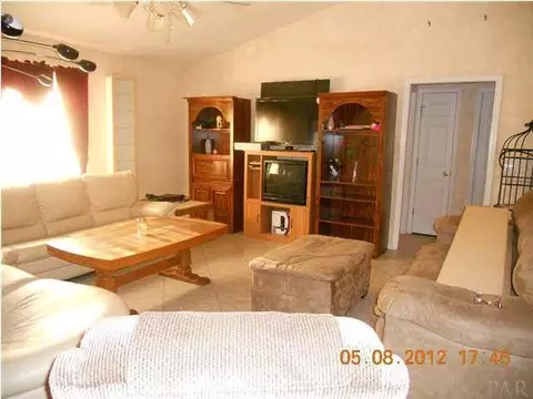 4667 Shadow Oak Dr, Pace, FL 32571 photo 2