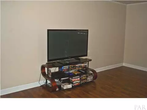 602 E Laurel St, Atmore, AL 36502 photo 6