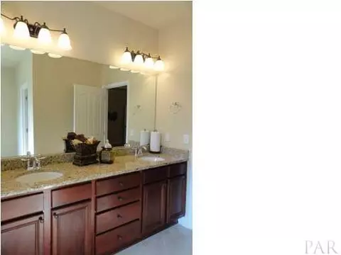 5961 Rustic Ridge Cir, Milton, FL 32570 photo 11