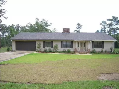 690 Cedar Tree Ln, Cantonment, FL 32533 photo 1