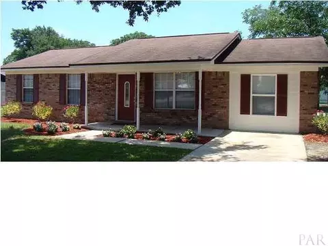 4233 Queens Ct, Pace, FL 32571 photo 1