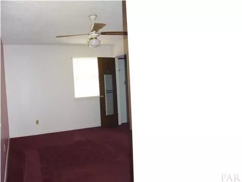 5773 Sunview Dr, Milton, FL 32570 photo 4