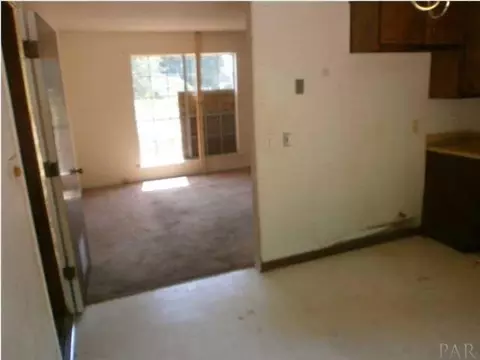 4209 Queens Ct, Pace, FL 32571 photo 6