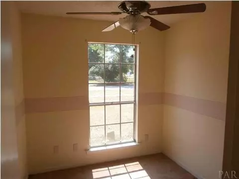 4209 Queens Ct, Pace, FL 32571 photo 10