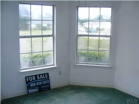 2017 Commodore St, Navarre, FL 32566 photo 6