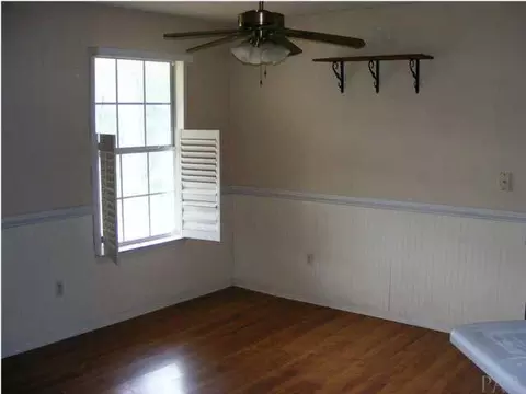 2017 Commodore St, Navarre, FL 32566 photo 3