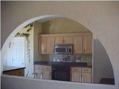 5960 Grandview Dr, Milton, FL 32570 photo 3