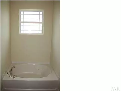 1789 Brightleaf Cir, Cantonment, FL 32533 photo 9