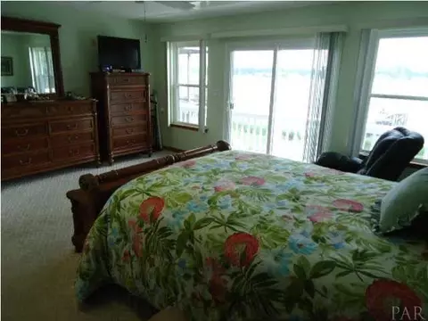 7840 Petersen Pt Rd, Milton, FL 32583 photo 9