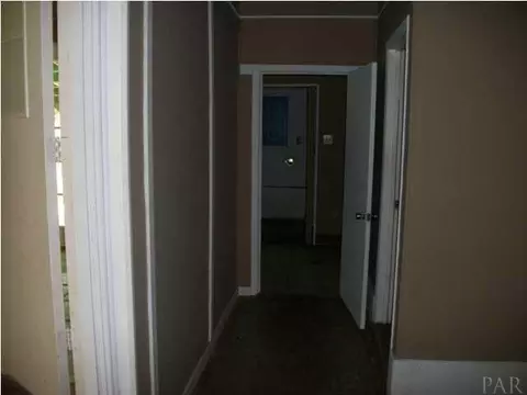 555 Cedar Tree Ln, Cantonment, FL 32533 photo 5