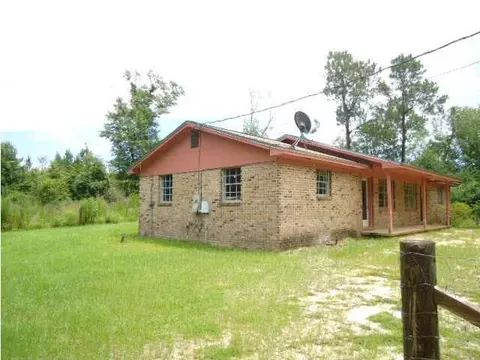 6244 Wolfe Rd, Milton, FL 32570 photo 1