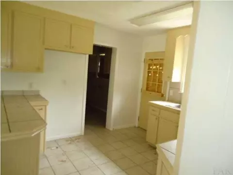 6244 Wolfe Rd, Milton, FL 32570 photo 2
