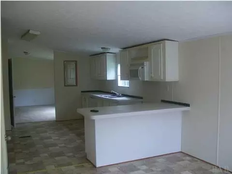 1940 Parker Rd, Cantonment, FL 32533 photo 4