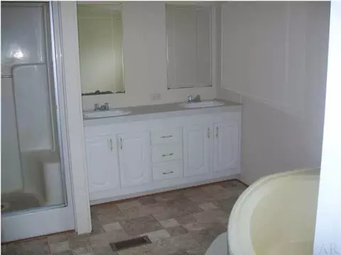 1940 Parker Rd, Cantonment, FL 32533 photo 8