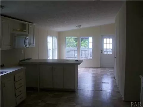 1940 Parker Rd, Cantonment, FL 32533 photo 3