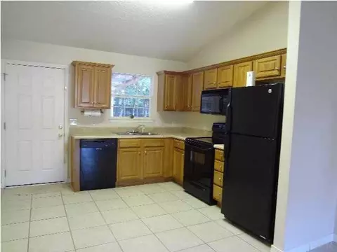 6006 Queen St, Milton, FL 32570 photo 3
