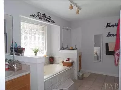 4948 E Spencer Field Rd, Pace, FL 32571 photo 10
