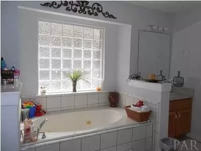 4948 E Spencer Field Rd, Pace, FL 32571 photo 9