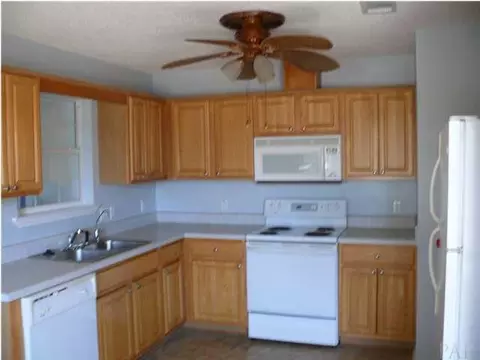 4031 Jacaranda Trc, Milton, FL 32583 photo 2