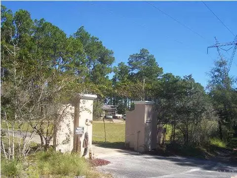 8450 Edith Ave, Milton, FL 32570 photo 1