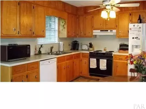 5237 Dellran Dr, Pace, FL 32571 photo 3