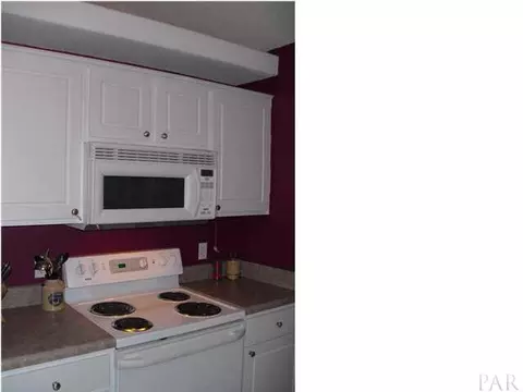 4072 Jacaranda Trc, Milton, FL 32583 photo 9