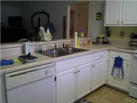 6526 Eagle Crest Dr, Milton, FL 32570 photo 3