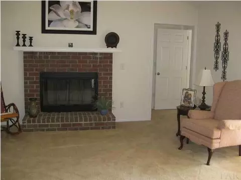 8922 Grey Fox Ln, Milton, FL 32570 photo 6