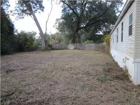 4015 Edgefield Dr, Pace, FL 32571 photo 3