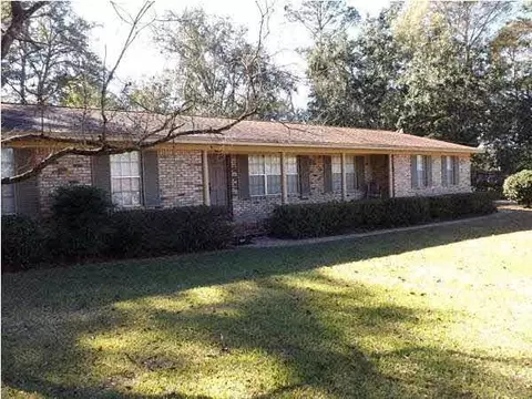 2537 Corral Dr, Cantonment, FL 32533 photo 2