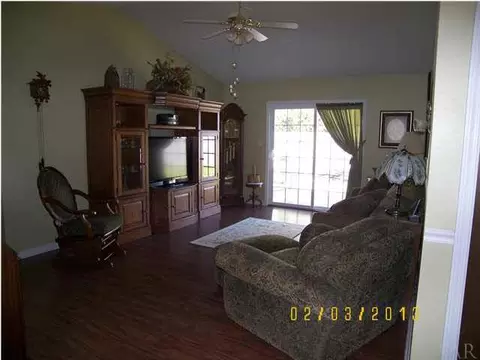 5762 Eagle Dr, Milton, FL 32570 photo 5
