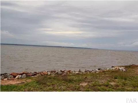 281 S Garcon Point Rd, Milton, FL 32583 photo 10