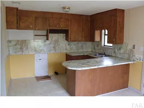 6157 Finlay Rd, Jay, FL 32565 photo 4