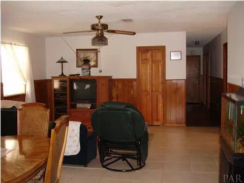 1310 Phalrose Ln, Cantonment, FL 32533 photo 9