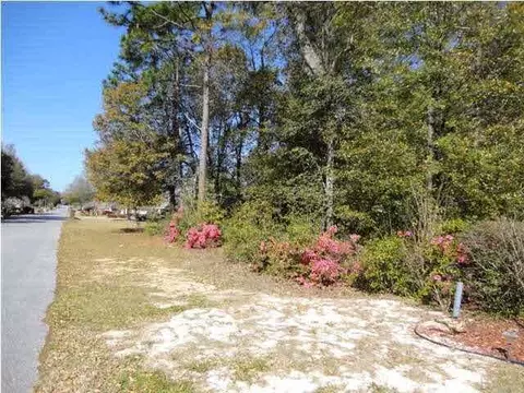 5692 Nicklaus Ln, Milton, FL 32570 photo 1