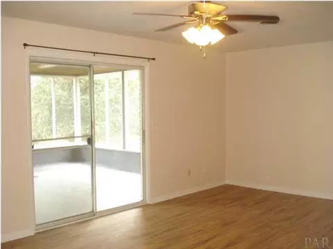 5436 Easy St, Milton, FL 32570 photo 2