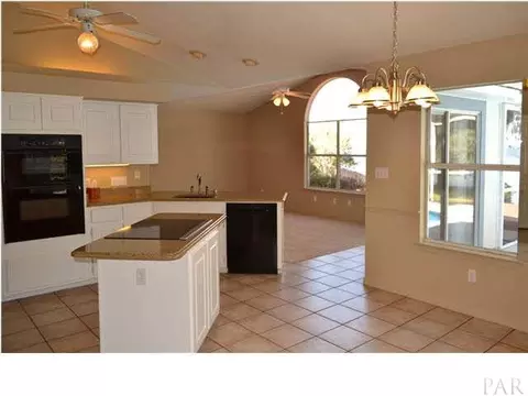 4252 E Sandy Bluff Dr, Gulf Breeze, FL 32563 photo 9