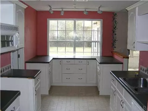 5486 Chantilly Cir, Milton, FL 32583 photo 11