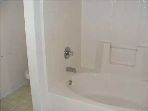 5486 Chantilly Cir, Milton, FL 32583 photo 16